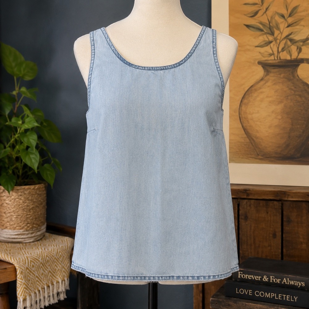 Hippie Laundry Light Wash Denim Sleeveless Top Split Tulip Back Zipper Blue